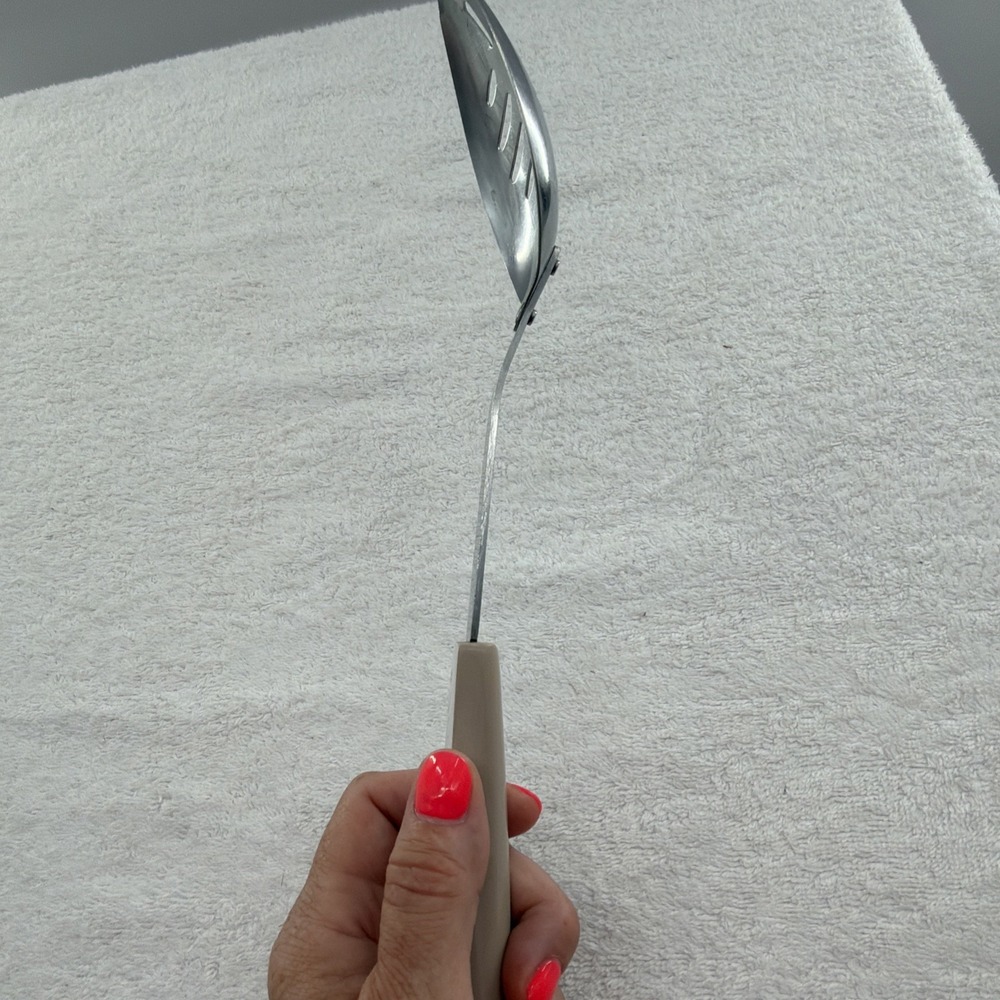 Vintage Flint Arrowhead Harvest Wheat Stainless Steel Slotted Spoon 12" USA
